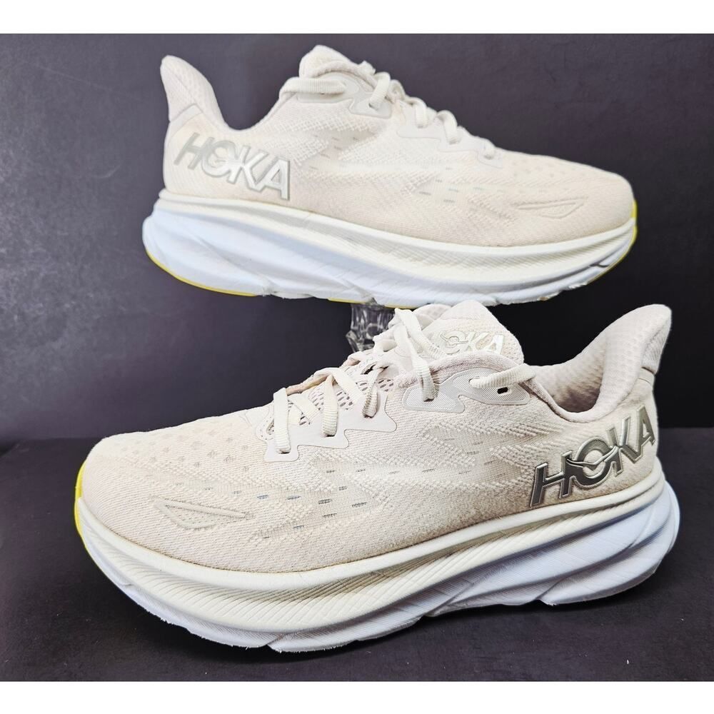 Hoka Women 9 Comfy footwear